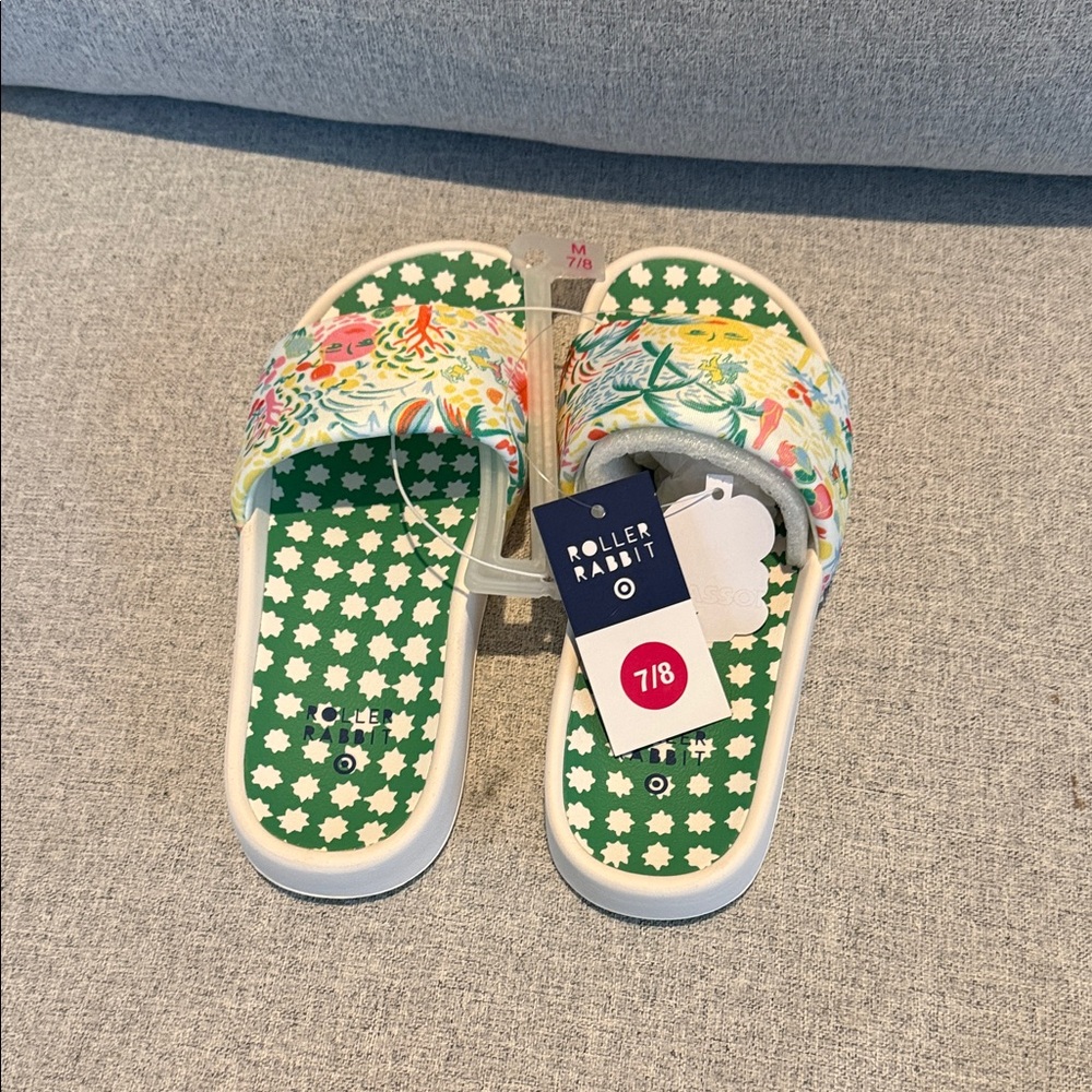 Roller Rabbit Floral Green Slides - Picture 4 of 4